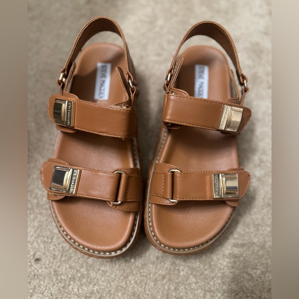 Steve Madden Tan Sandals with Gold Accents - Picture 3 of 3